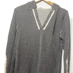 Hem & Thread pull over long sleeve hoodie